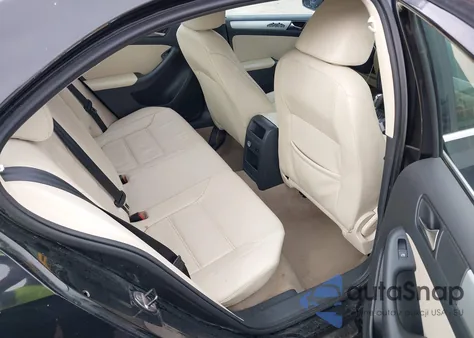 2011 Volkswagen Jetta 2.5L Sel из США, поврежденный, VIN 3VWLX7AJ8BM328613